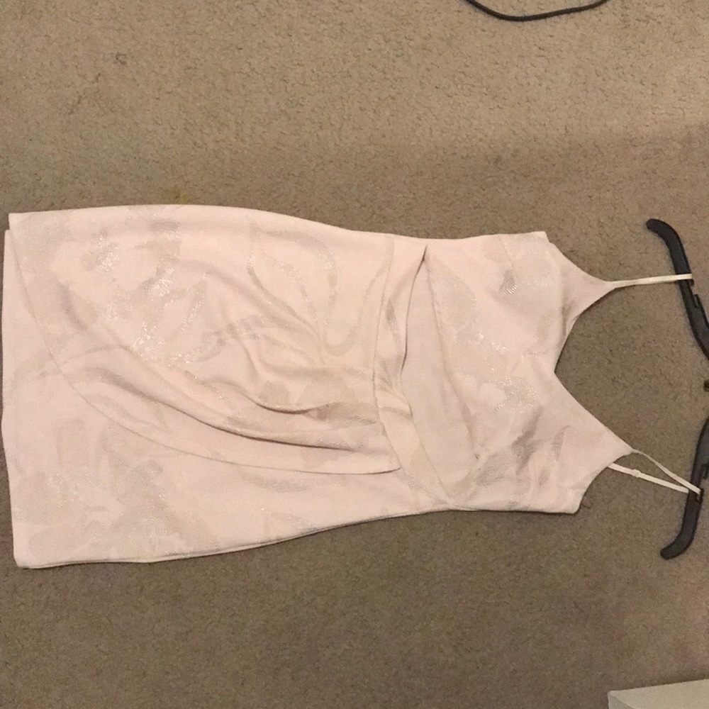 A good fitting short dress